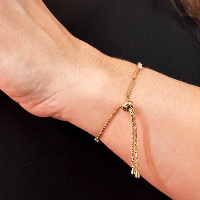 Pulseira Gravata Detalhe Central em Zircônias